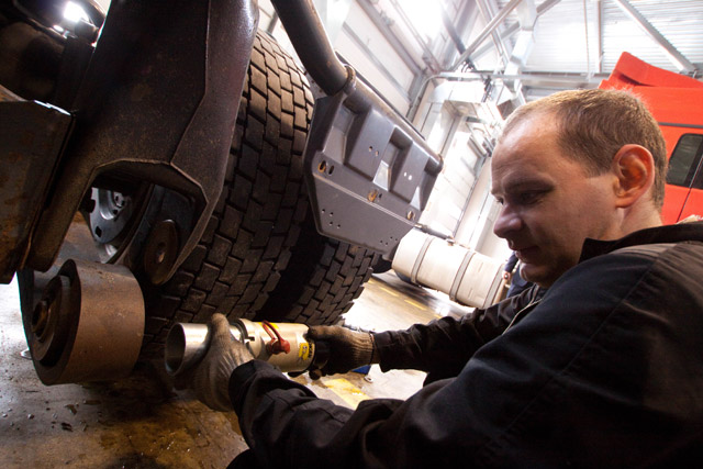 Ремонт подвески грузовых автомобилей